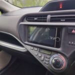 Centre console with automatic climate controls